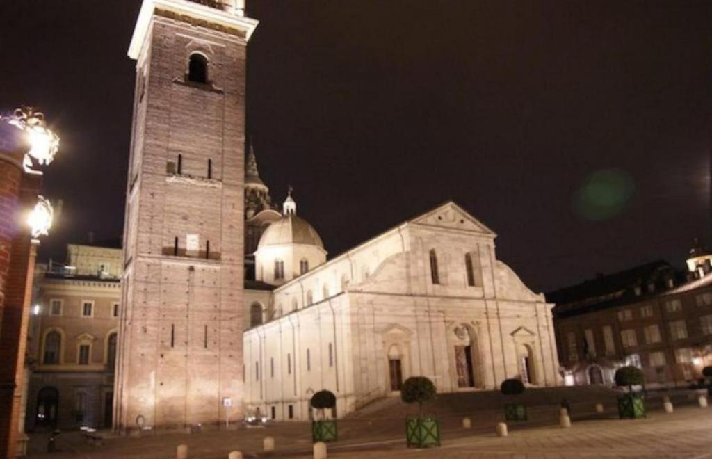 La Basilica * Turín